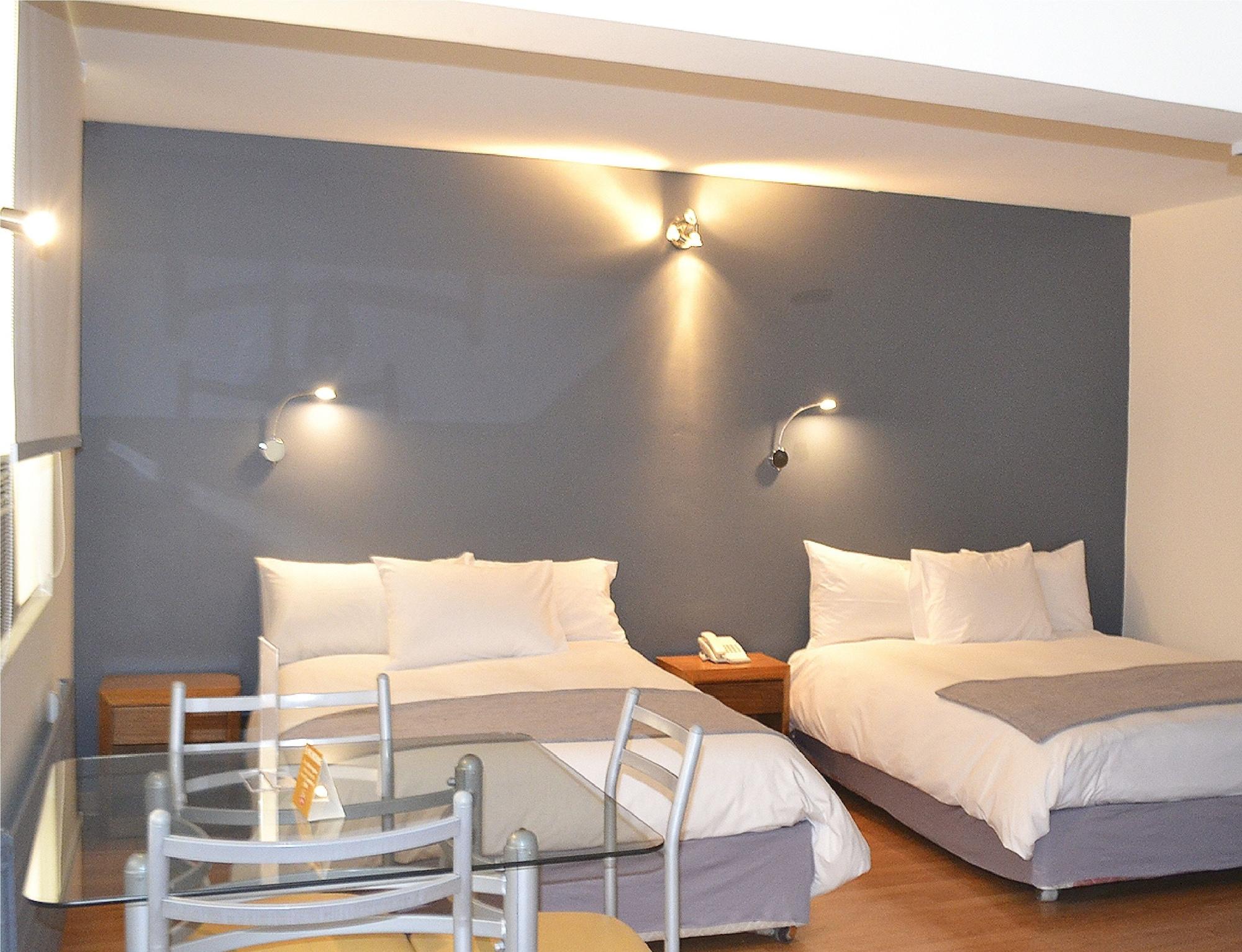 סנטיאגו Hotel Nippon Y Centro De Eventos מראה חיצוני תמונה