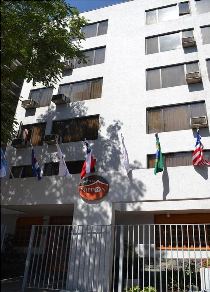 סנטיאגו Hotel Nippon Y Centro De Eventos מראה חיצוני תמונה