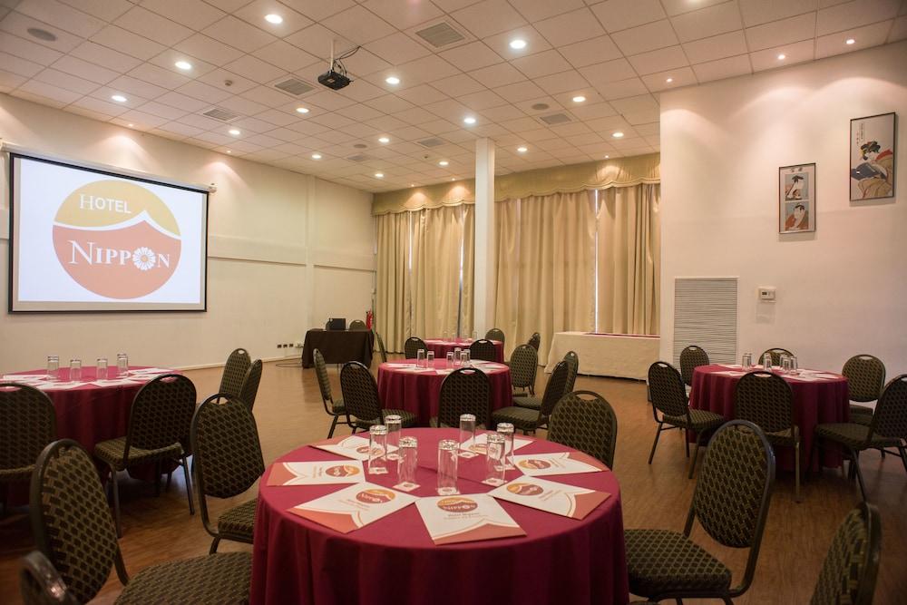 סנטיאגו Hotel Nippon Y Centro De Eventos מראה חיצוני תמונה