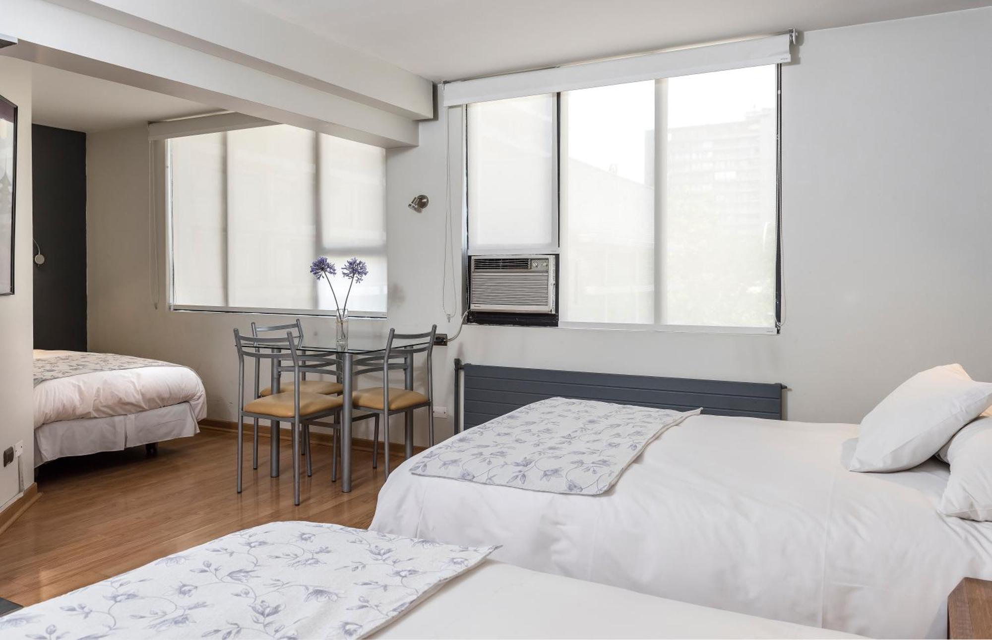 סנטיאגו Hotel Nippon Y Centro De Eventos מראה חיצוני תמונה