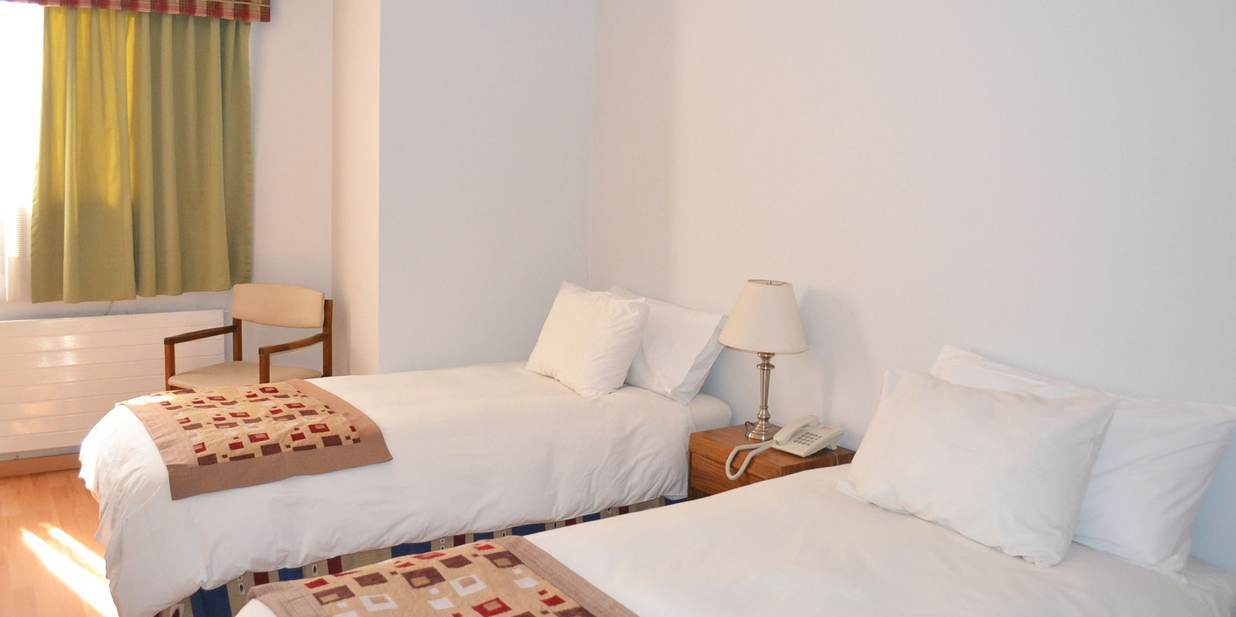 סנטיאגו Hotel Nippon Y Centro De Eventos מראה חיצוני תמונה