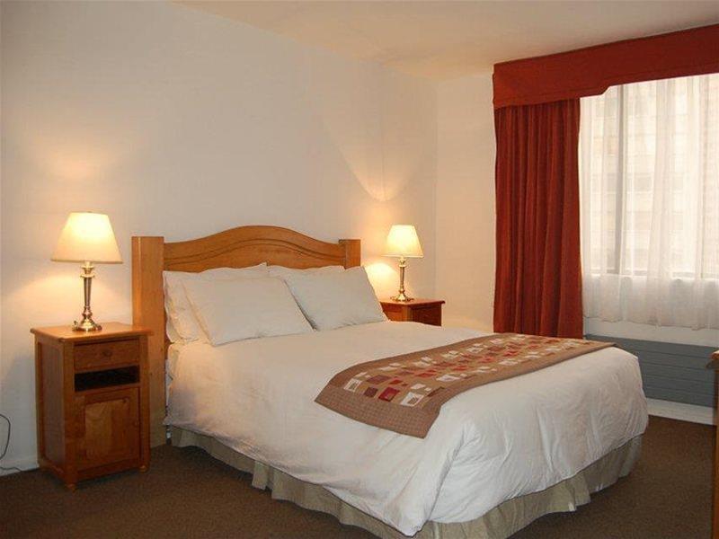 סנטיאגו Hotel Nippon Y Centro De Eventos מראה חיצוני תמונה