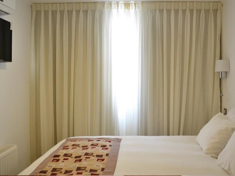 סנטיאגו Hotel Nippon Y Centro De Eventos מראה חיצוני תמונה